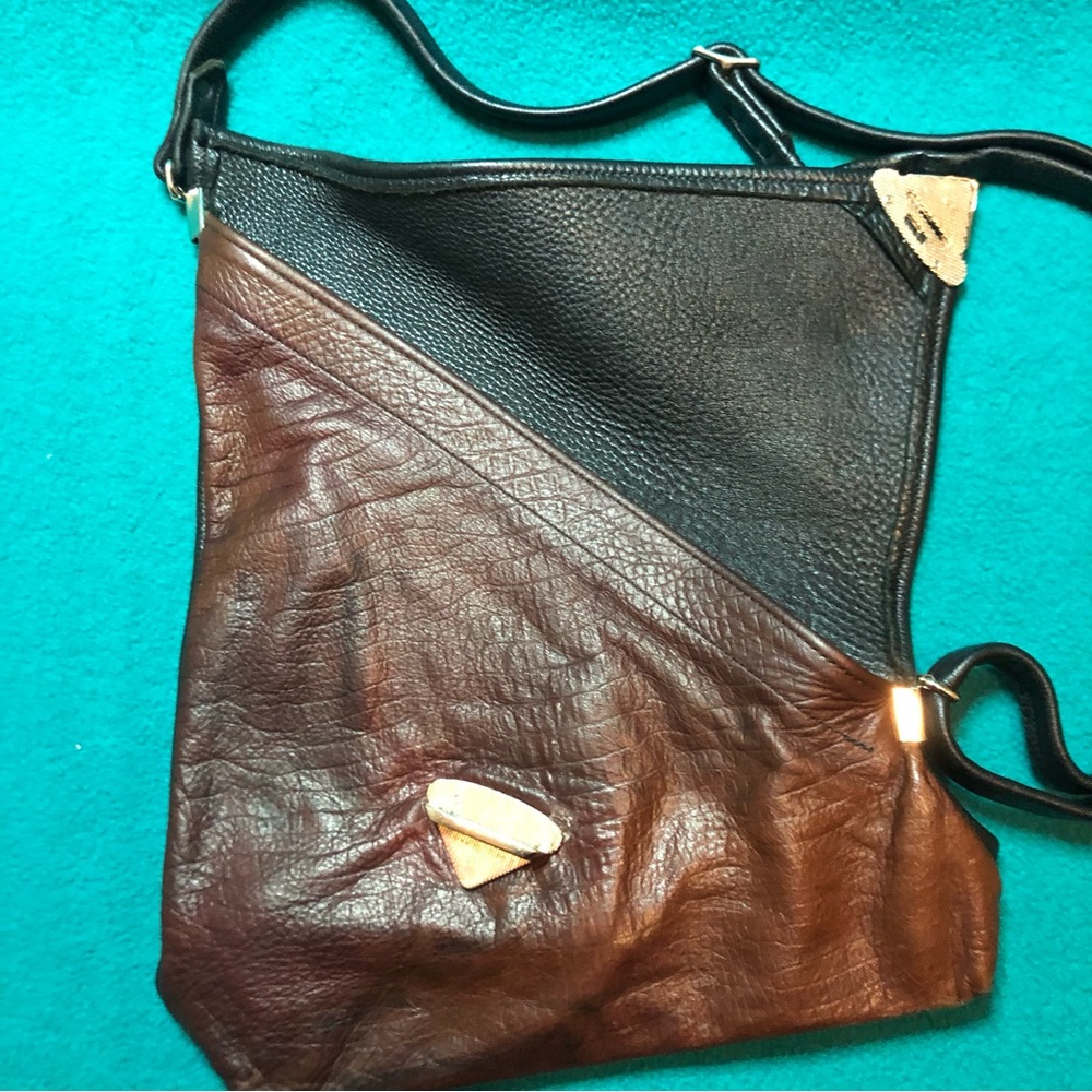 Thomas Leathers New Angle Soft Touch Crossbody Le… - image 2